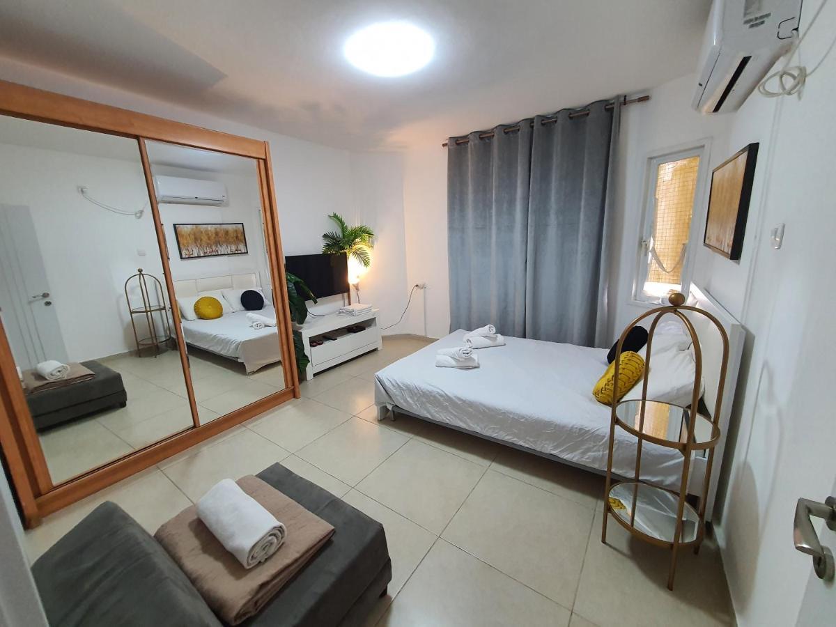 Barak Royal Suites 20 Garden Jacuzzi - ג'קוזי בחצר Eilat Exterior photo