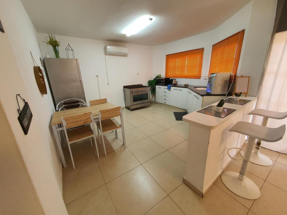Barak Royal Suites 20 Garden Jacuzzi - ג'קוזי בחצר Eilat Exterior photo